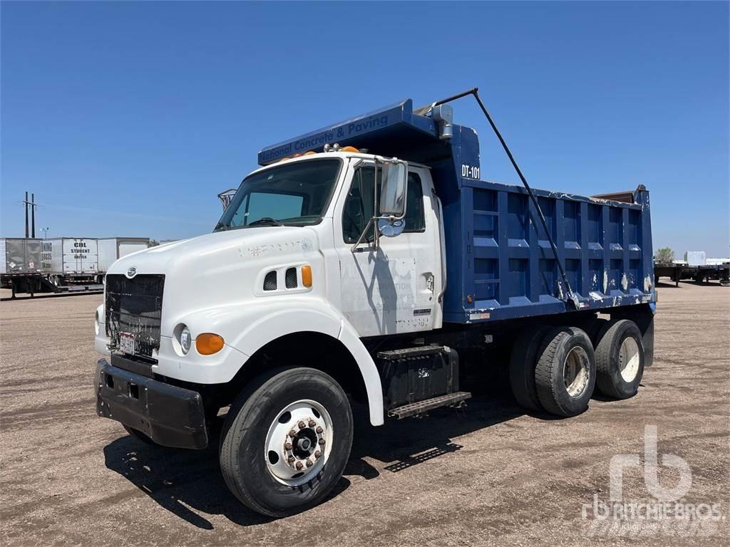 Sterling L7500 自卸式货车