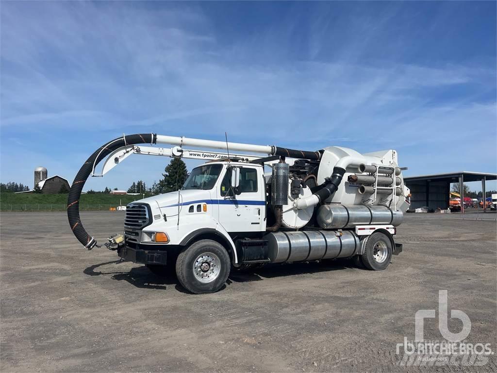 Sterling L8500 组合/真空油槽车