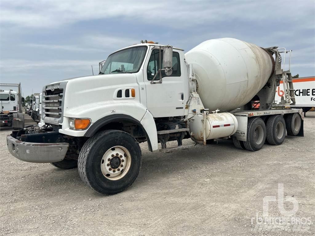 Sterling L9100 混凝土搅拌车