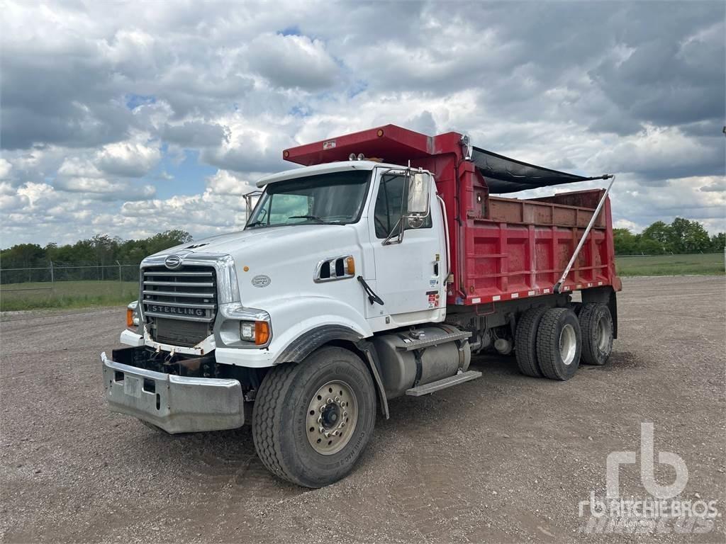 Sterling LT8500 自卸式货车