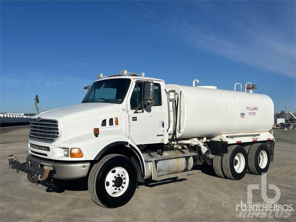 Sterling LT8500 水罐车