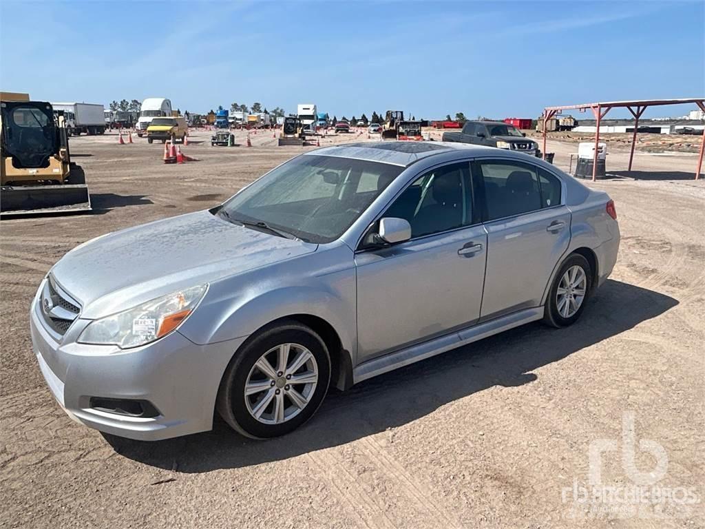 Subaru LEGACY 汽车