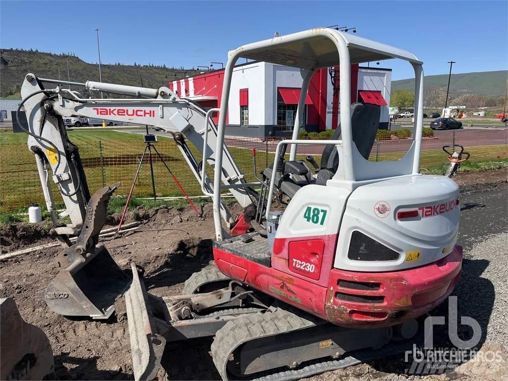 Takeuchi TB230 小型挖掘机