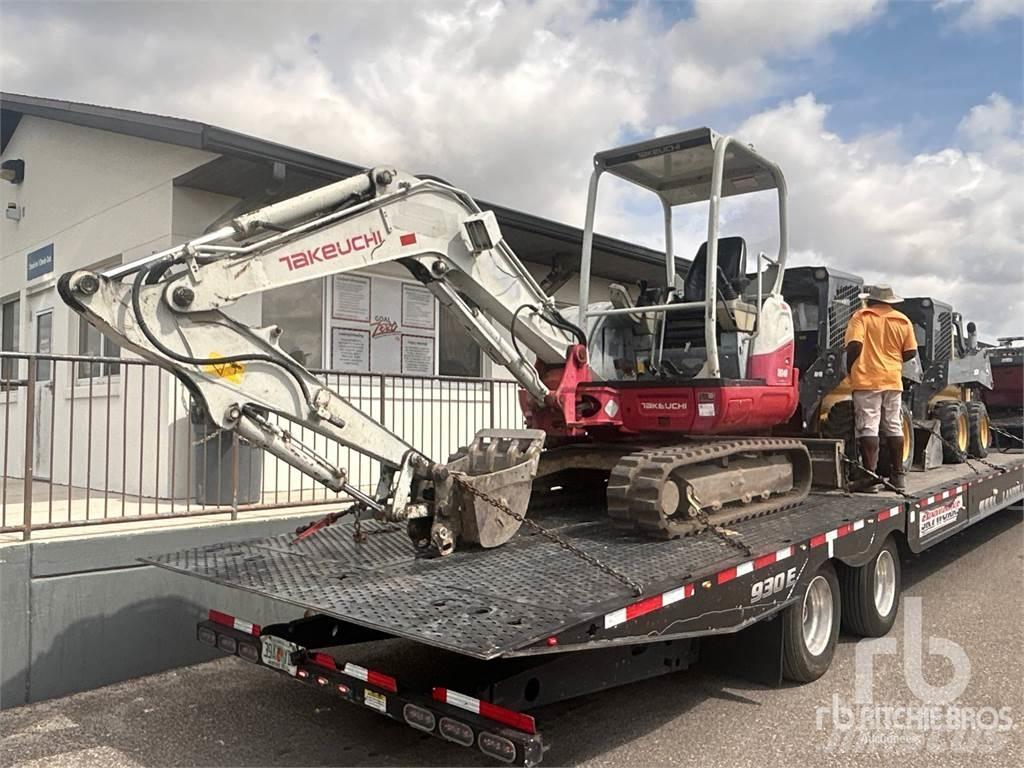 Takeuchi TB240R 小型挖掘机