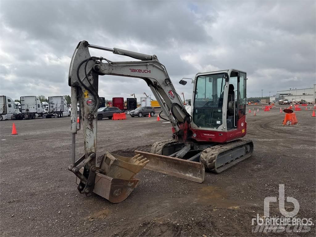 Takeuchi TB260 小型挖掘机