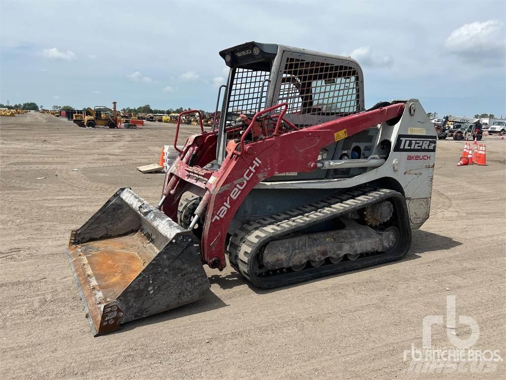 Takeuchi TL12R2 滑移装载机