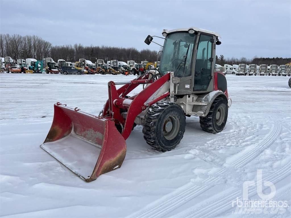Takeuchi TW65 轮式装载机