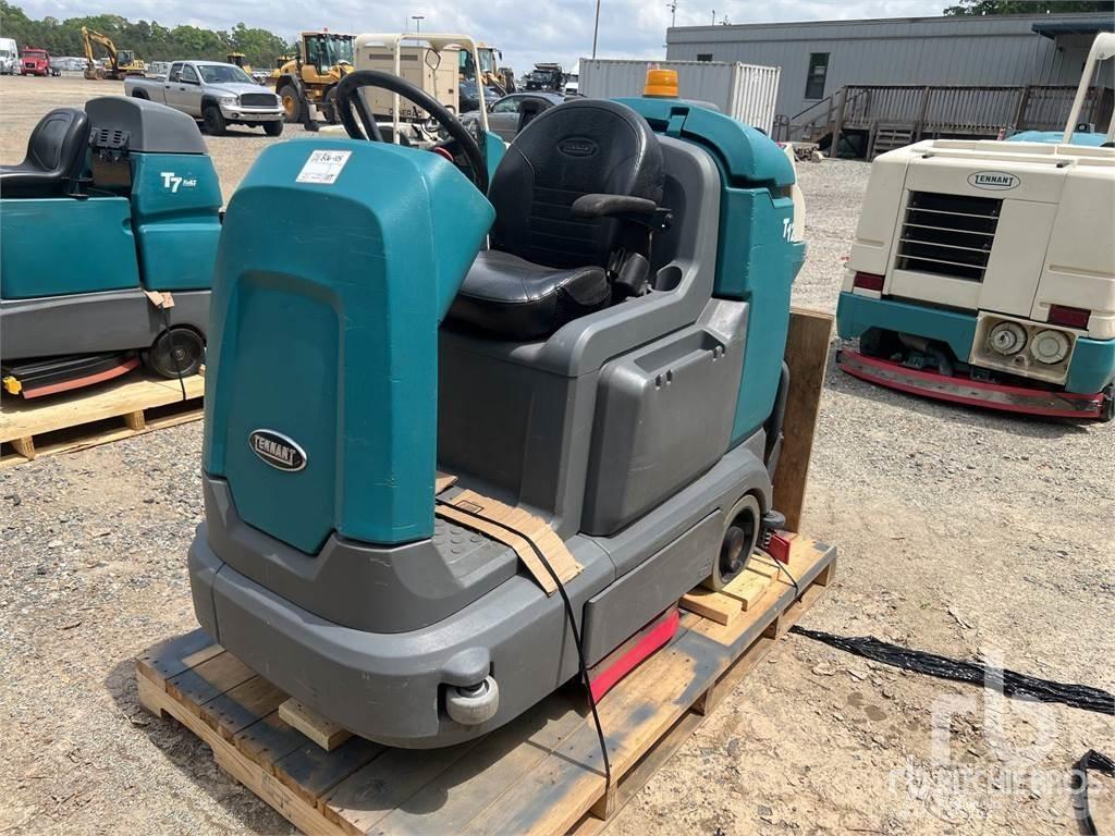 Tennant T12 扫地机