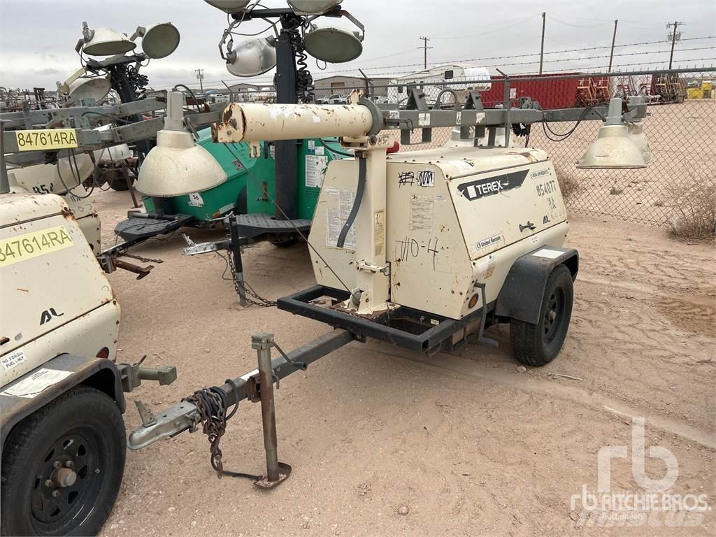 Terex AL4000 拖车式灯塔
