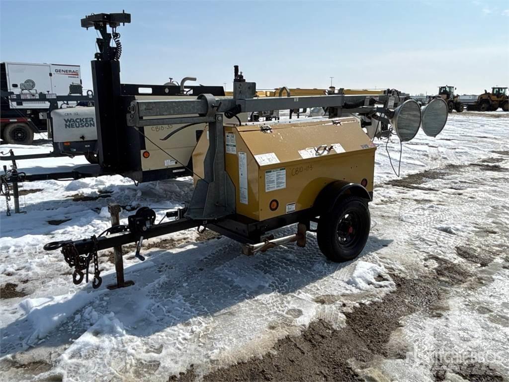 Terex RL4 拖车式灯塔