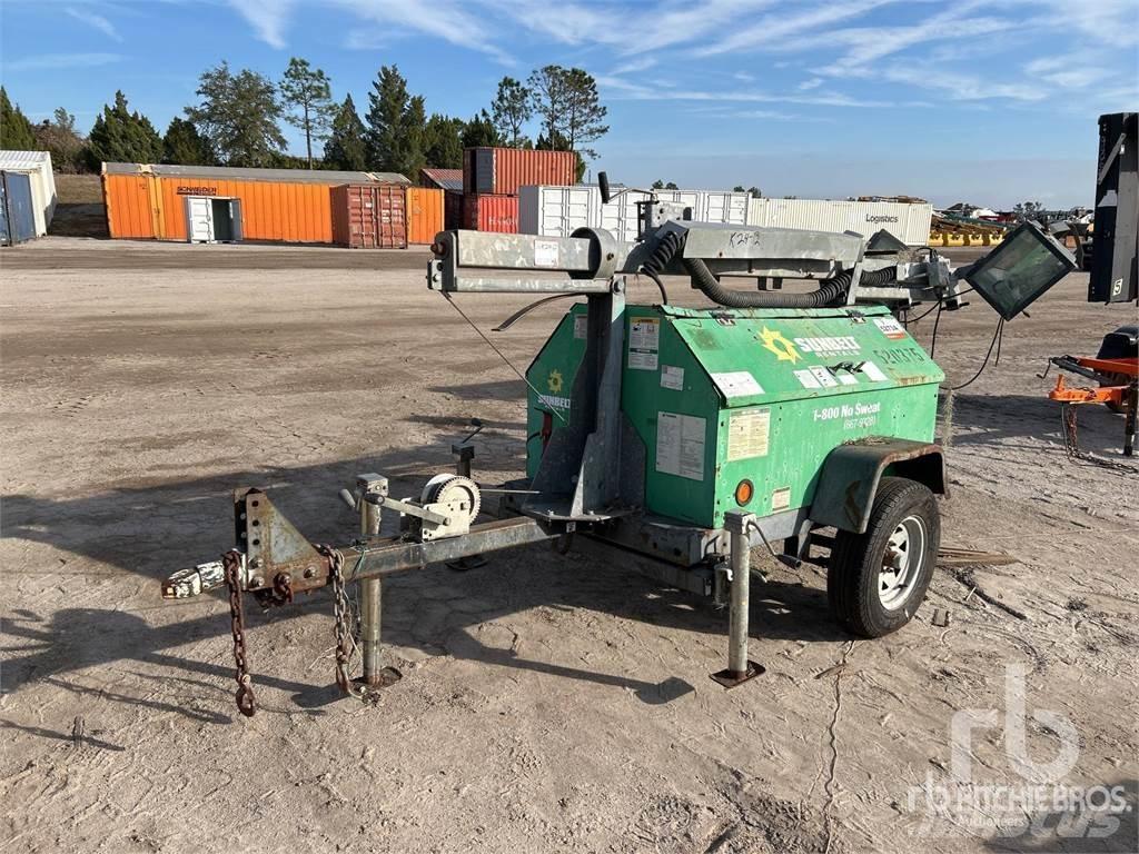 Terex RL4 拖车式灯塔