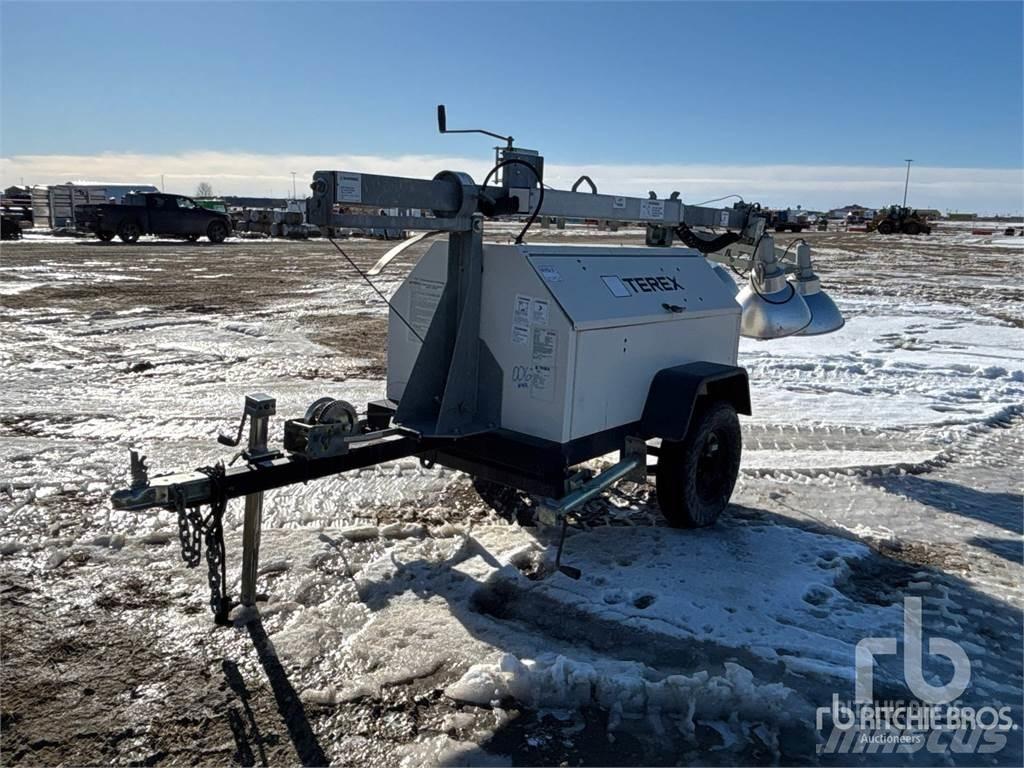 Terex RL4000 拖车式灯塔