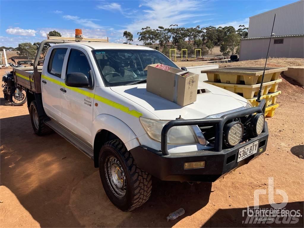 Toyota HILUX 皮卡车
