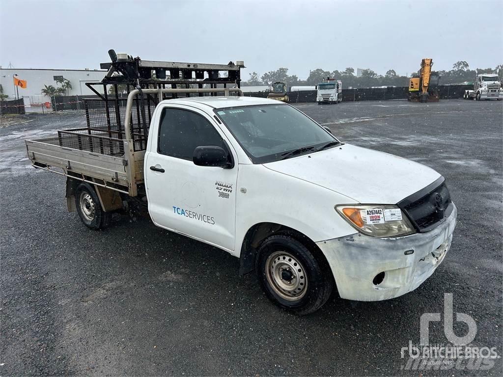 Toyota HILUX 皮卡车