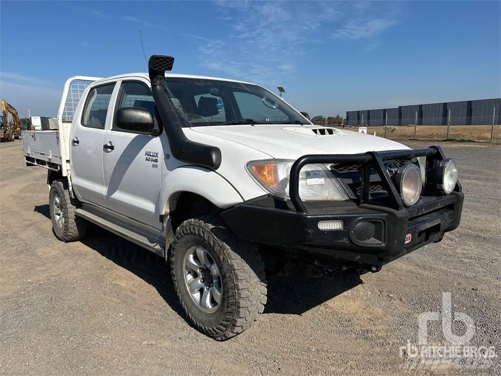 Toyota HILUX 皮卡车