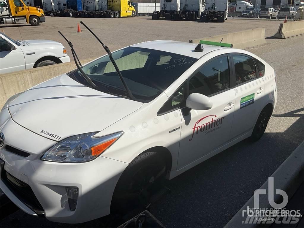 Toyota PRIUS 汽车