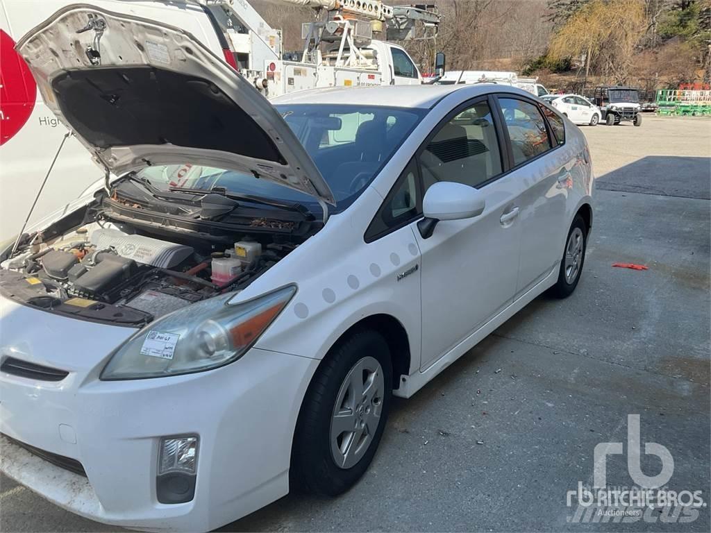 Toyota PRIUS 汽车