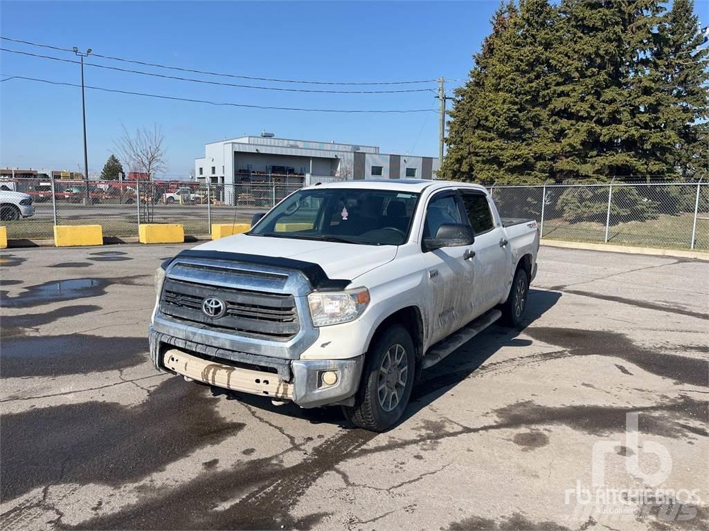 Toyota TUNDRA 皮卡车
