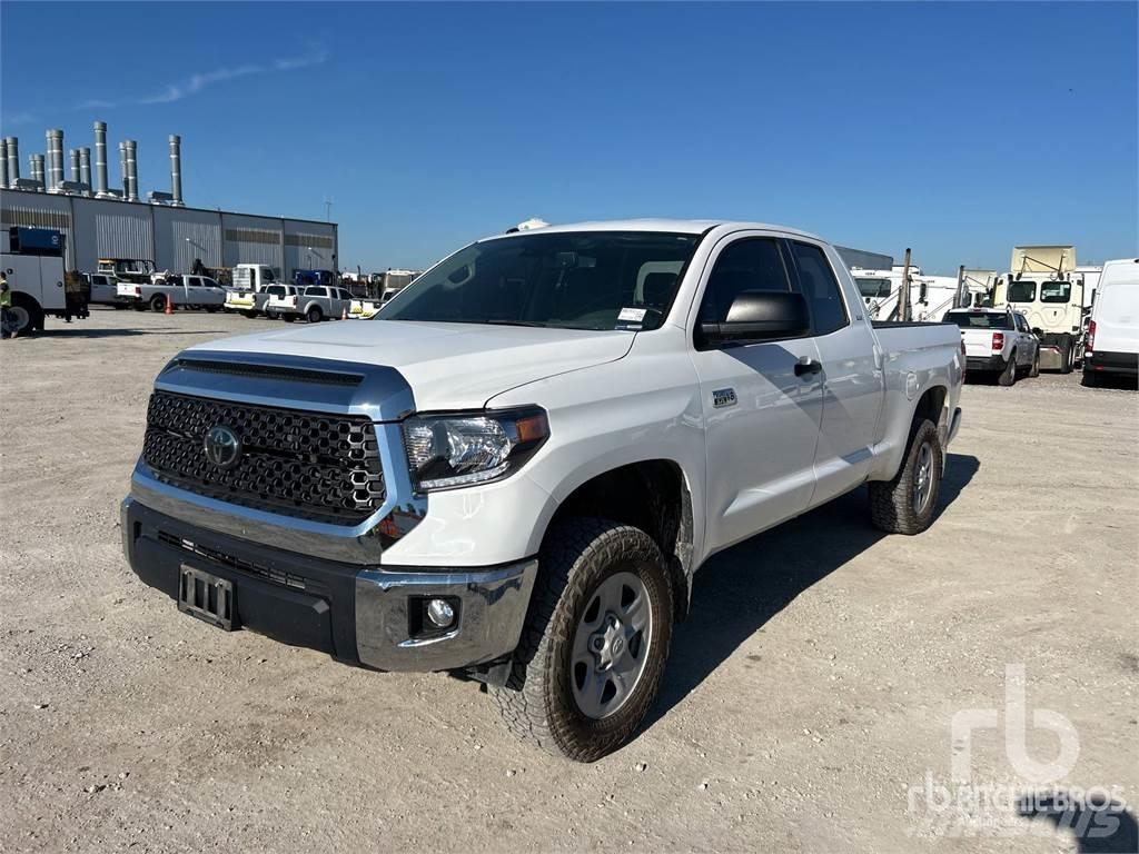 Toyota TUNDRA 皮卡车