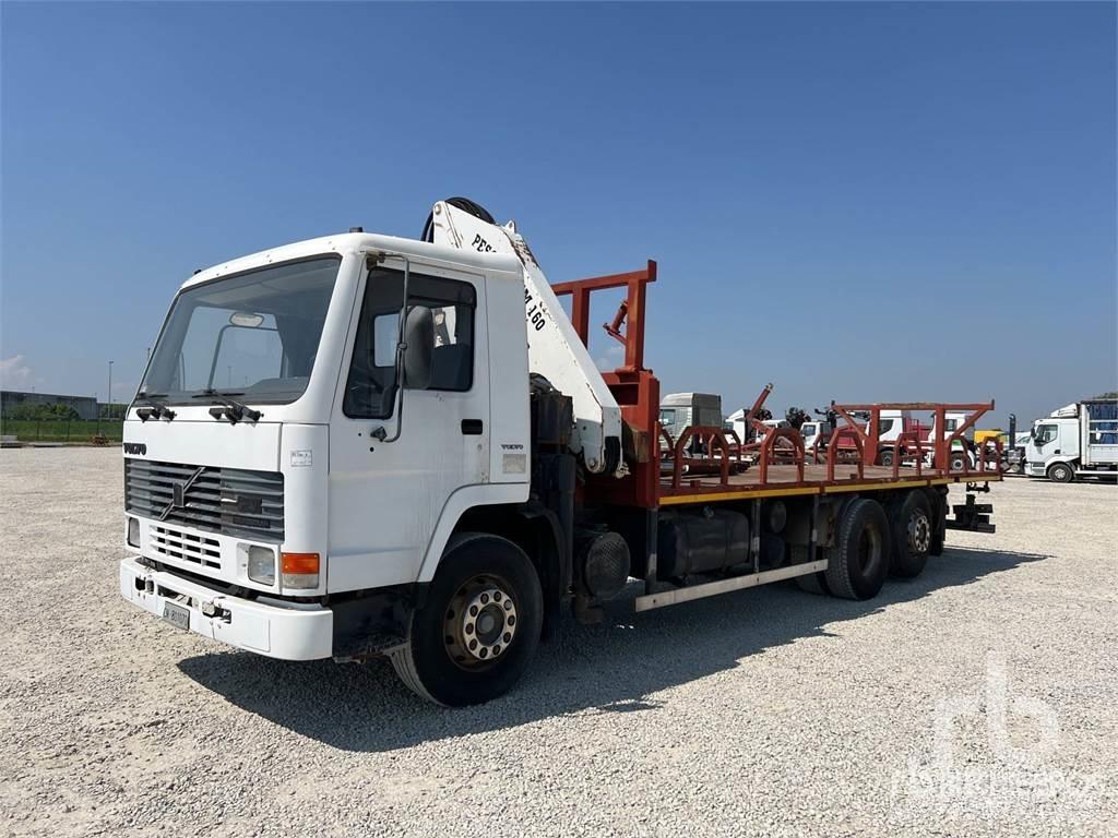 Volvo FL7 起重车