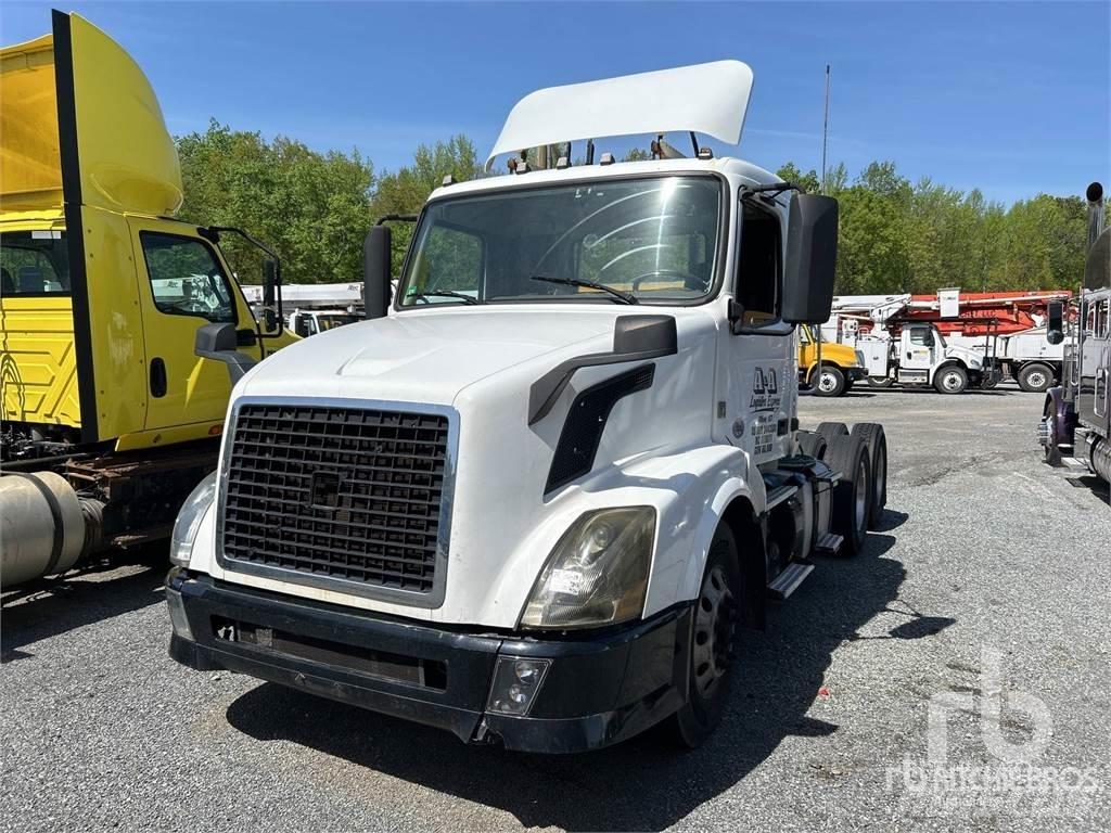 Volvo VNL 牵引车