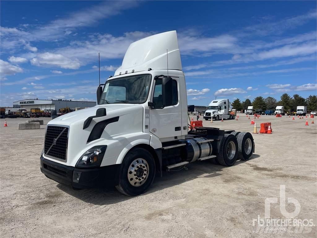 Volvo VNL 牵引车