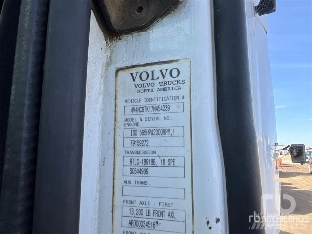 Volvo VNL 牵引车