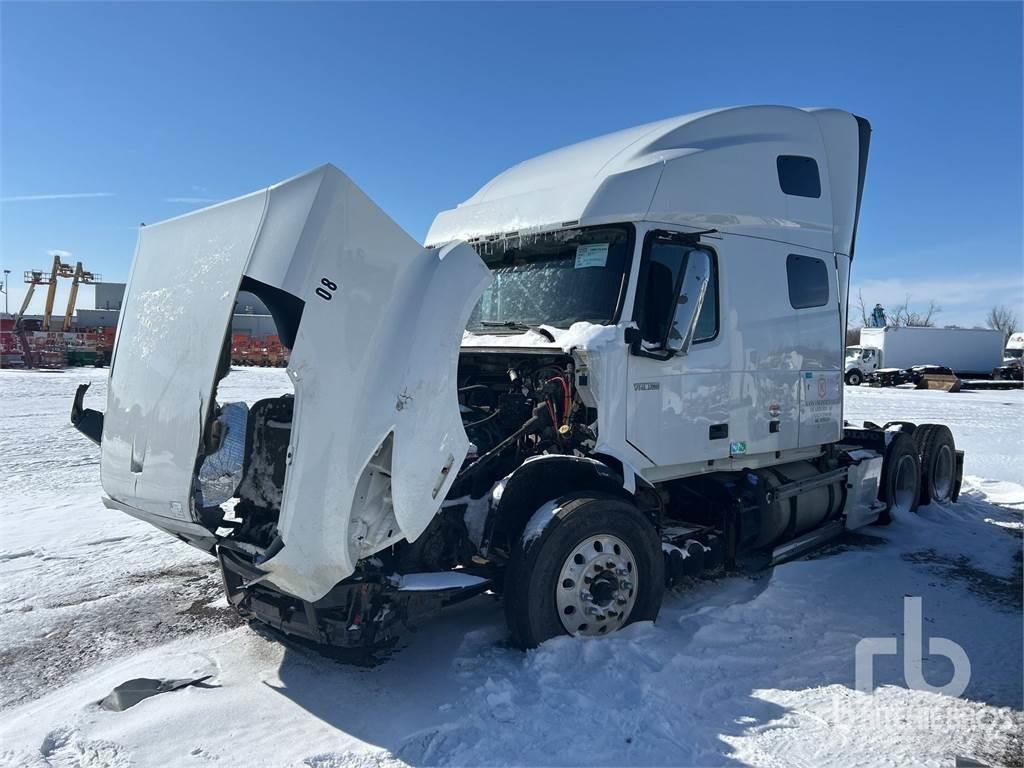 Volvo VNL 牵引车