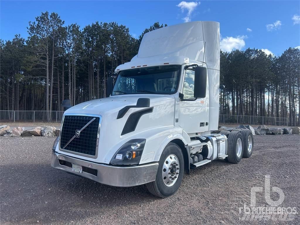 Volvo VNL 牵引车