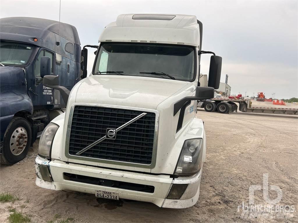 Volvo VNL 牵引车