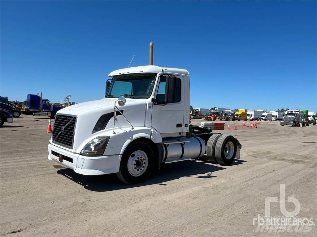 Volvo VNL300 牵引车