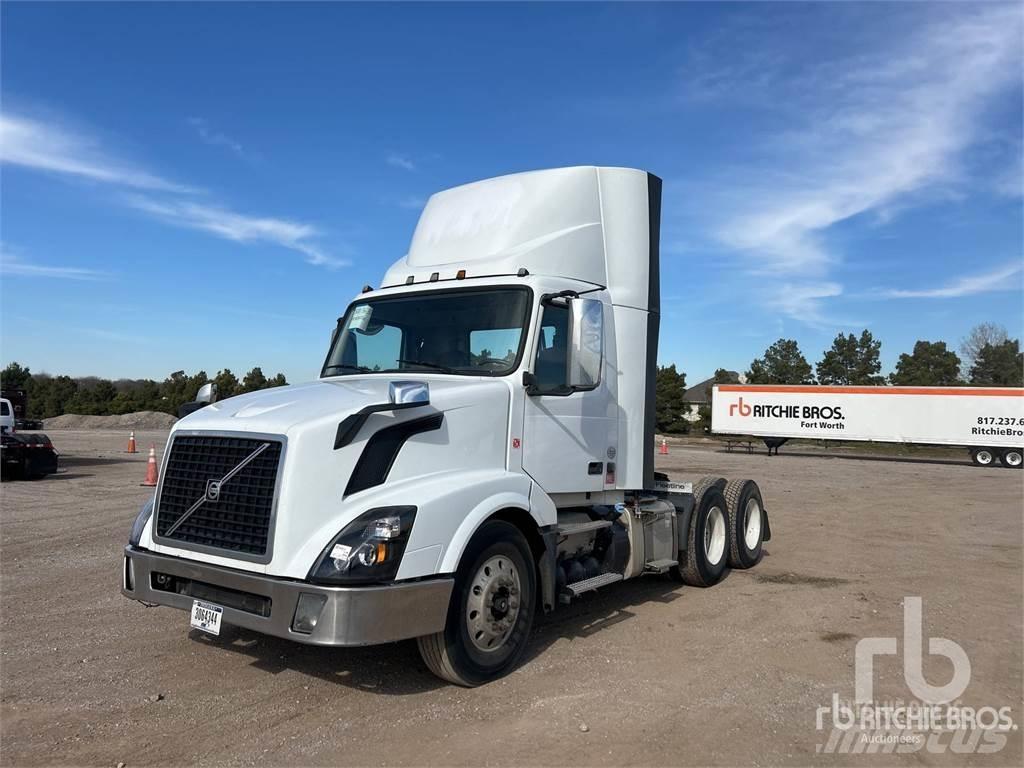 Volvo VNL300 牵引车