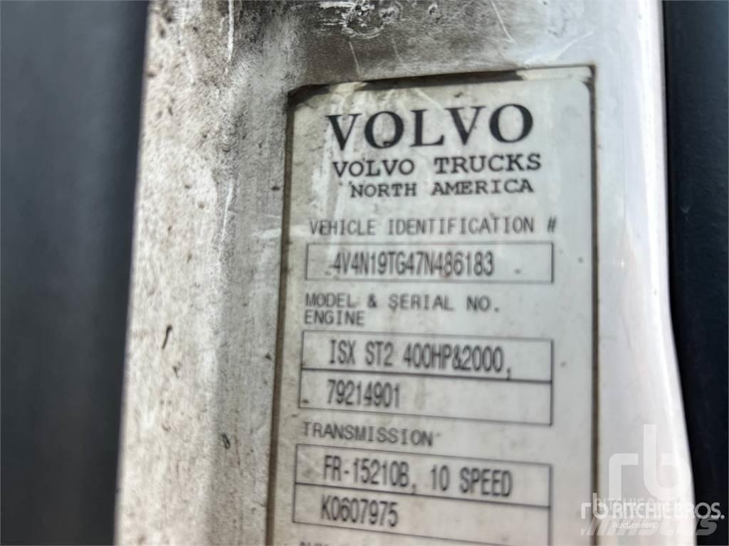 Volvo VNL42T 牵引车
