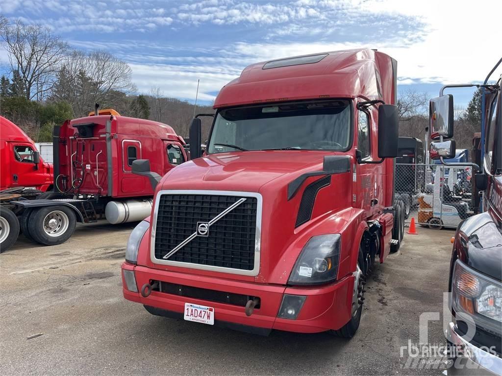 Volvo VNL670 牵引车