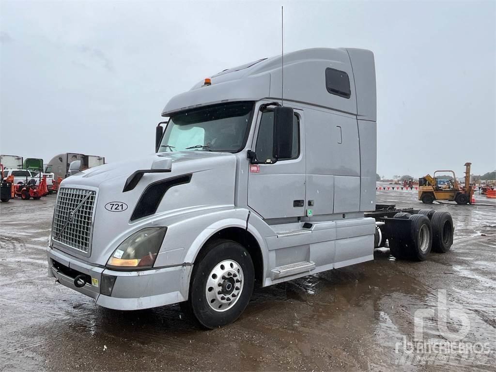 Volvo VNL670 牵引车
