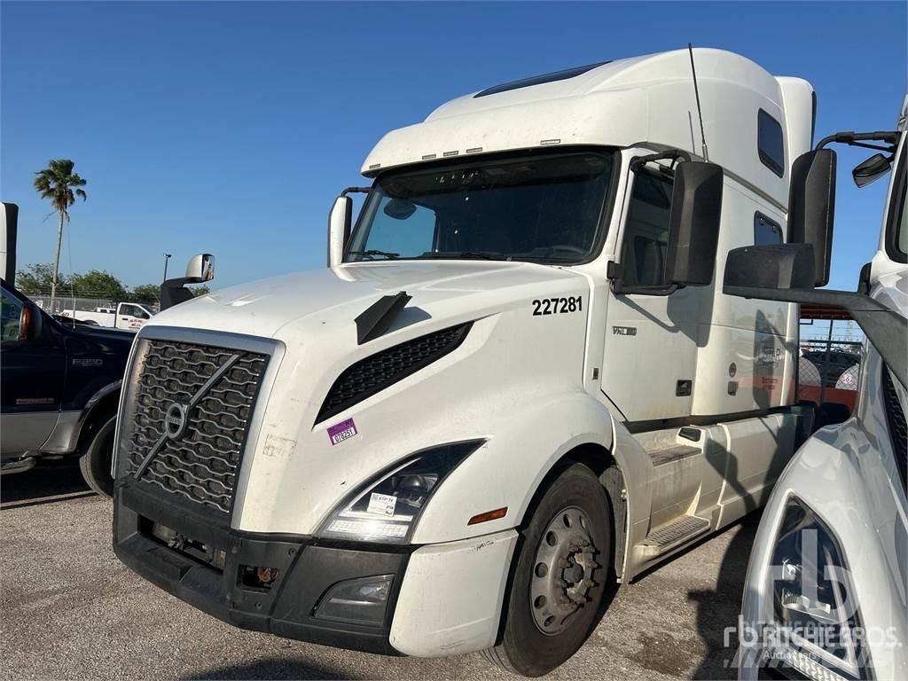 Volvo VNL860 牵引车