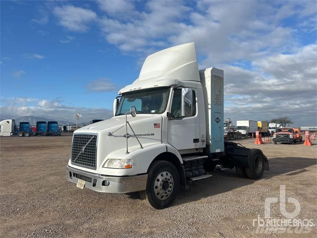 Volvo VNM 牵引车