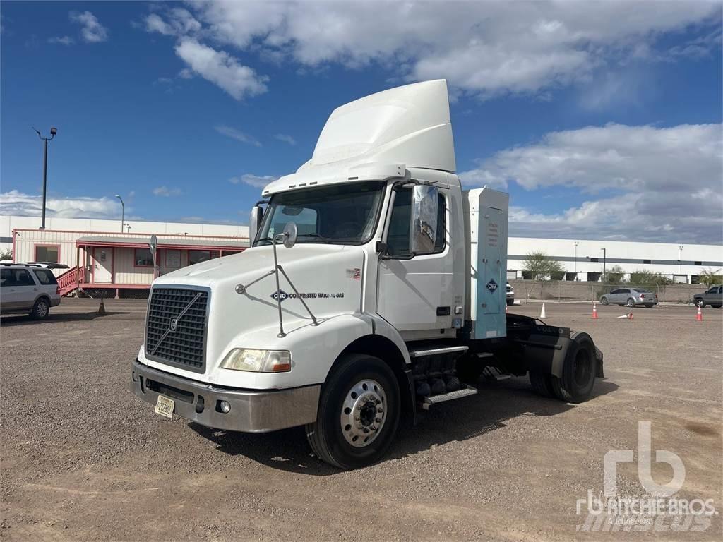 Volvo VNM 牵引车