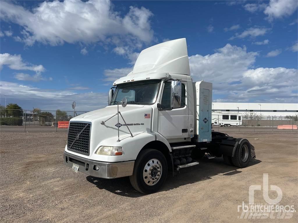 Volvo VNM 牵引车