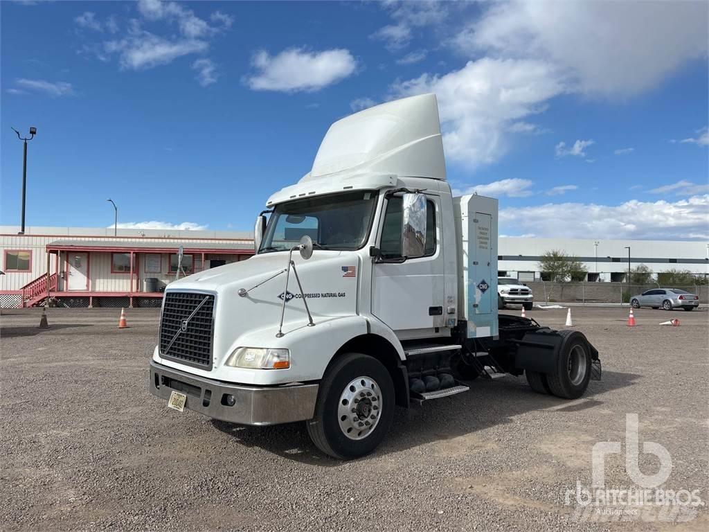 Volvo VNM 牵引车