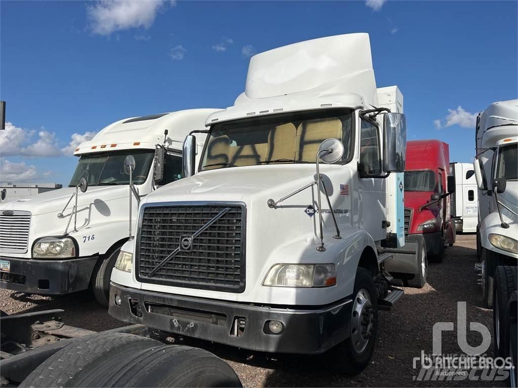Volvo VNM 牵引车