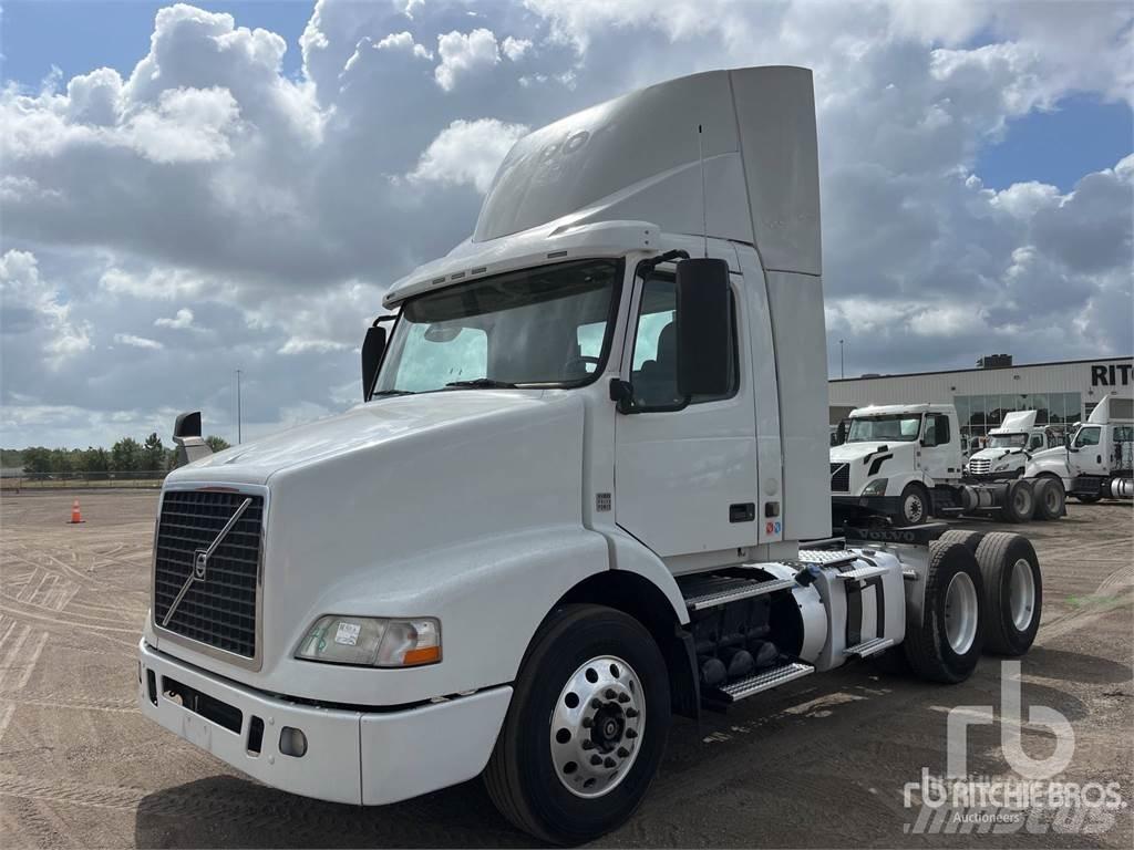 Volvo VNM200 牵引车