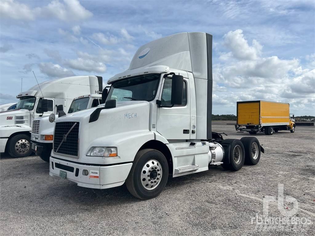 Volvo VNM200 牵引车