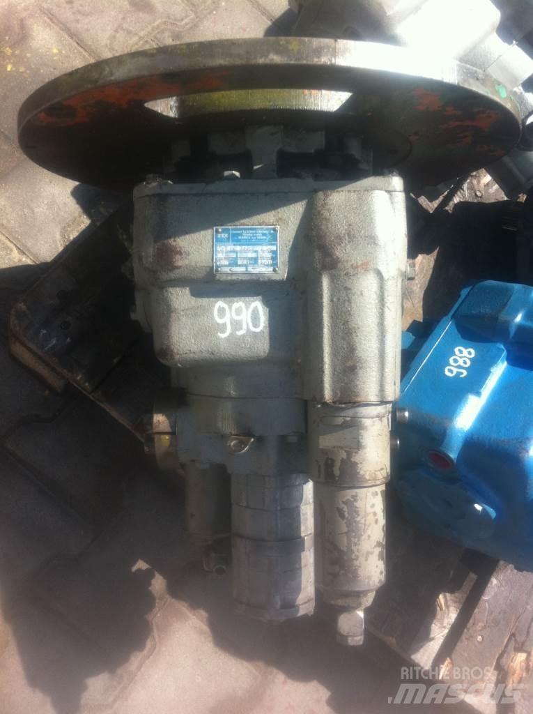 ZTS DUBNICA SPV22093277100 液压