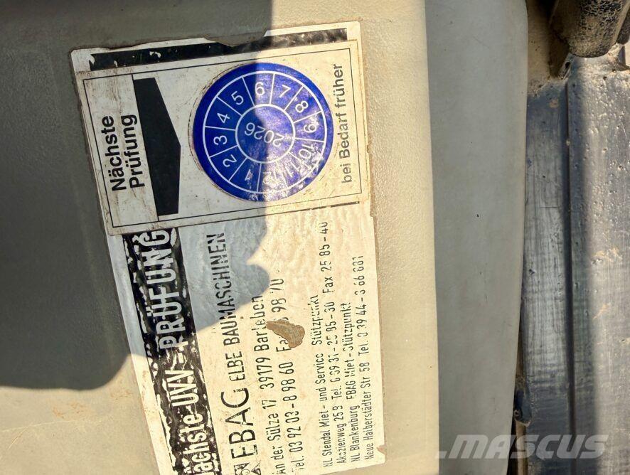 CAT 906 轮式装载机