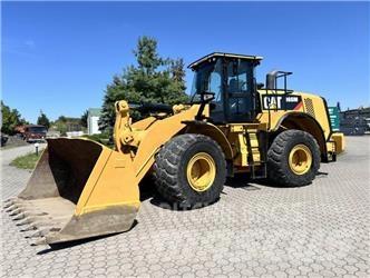 CAT 966M 轮式装载机