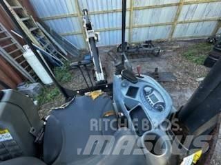Bobcat E20 中型挖掘机