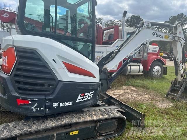 Bobcat E35I 履带挖掘机