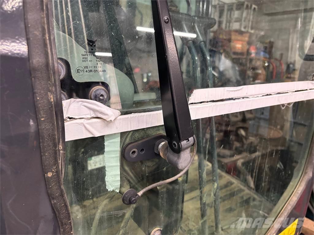 Bobcat E35I 履带挖掘机