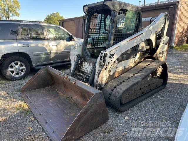 Bobcat T750 履带式装载机